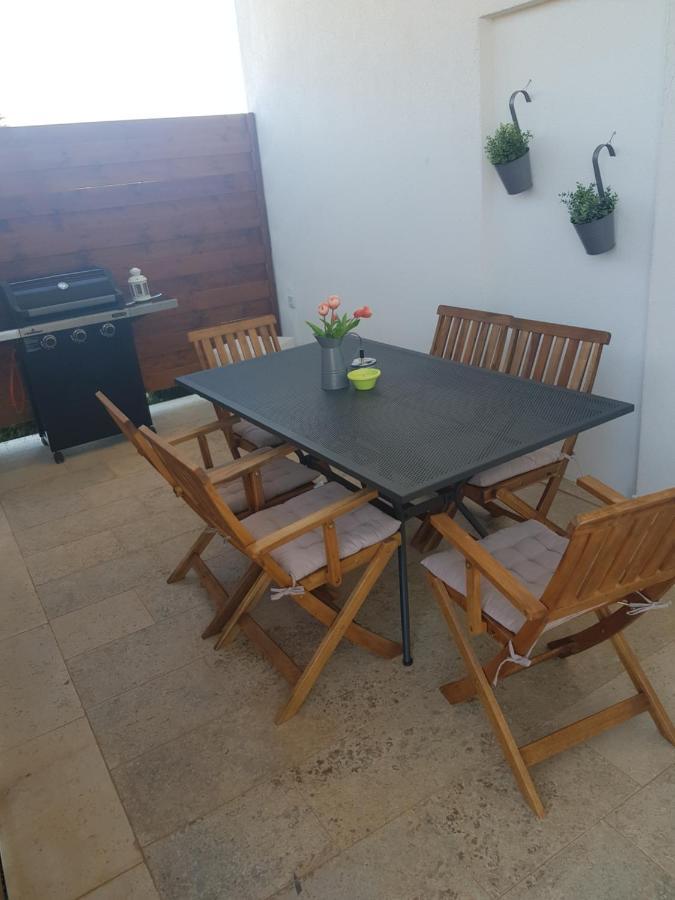 Guest House Flora Пазин Экстерьер фото